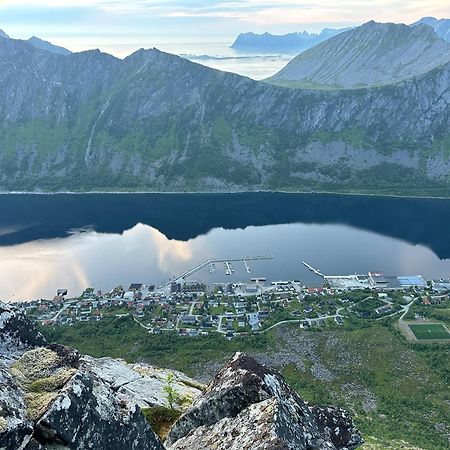 Apartamento Kaikanten Gryllefjord Exterior foto