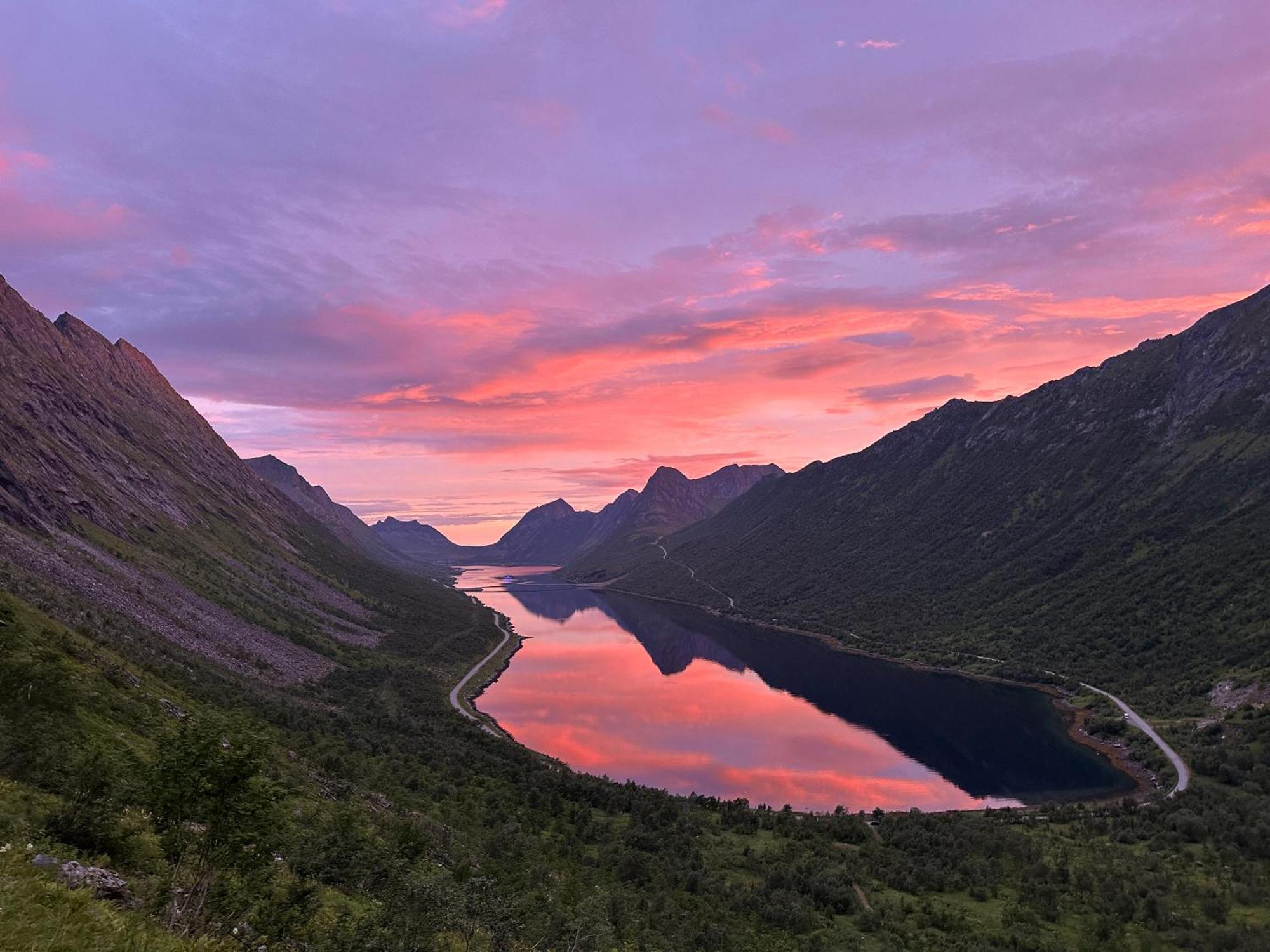 Apartamento Kaikanten Gryllefjord Exterior foto